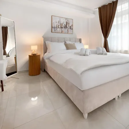Estia Premium